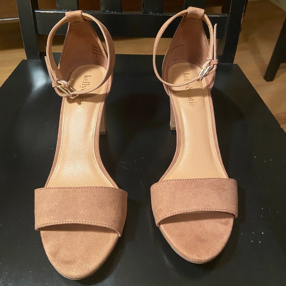 Kelly & Kate Nude Heels